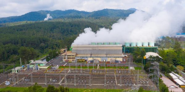 Pro Kontra Pembangkit Listrik Tenaga Panas Bumi