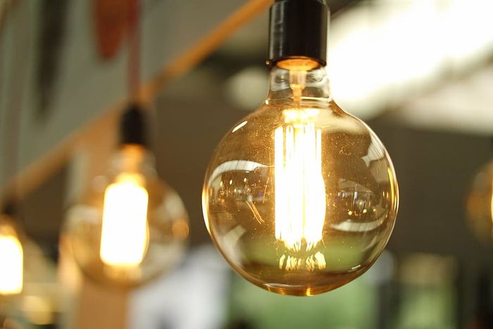 Jenis Energi Cahaya dan Penerapannya Dalam Kehidupan Sehari-hari